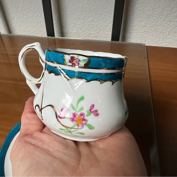 Limoges China White Floral Teacup & Saucer Gold Scroll England Blue Border Vtg - Picture 9 of 14